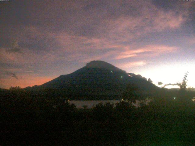 山中湖からの富士山