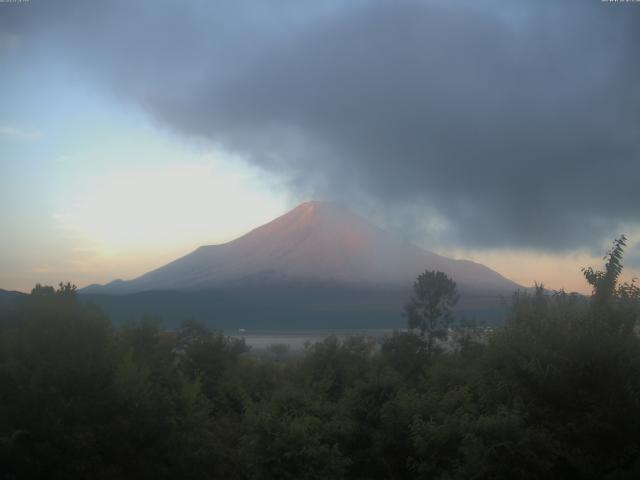 山中湖からの富士山
