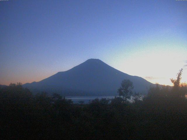 山中湖からの富士山