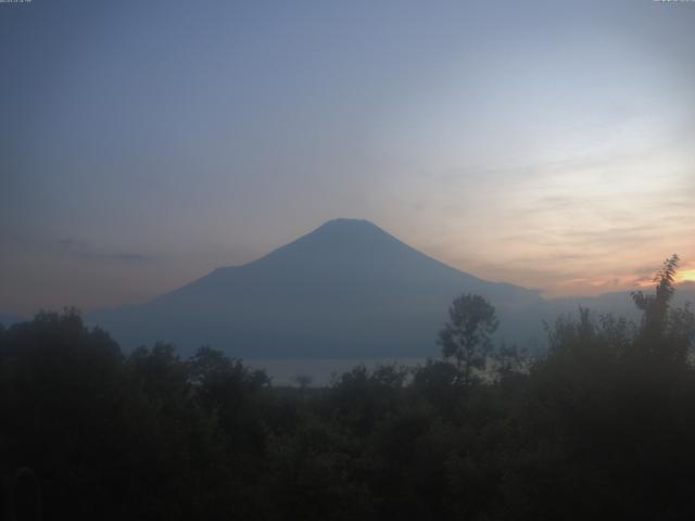山中湖からの富士山