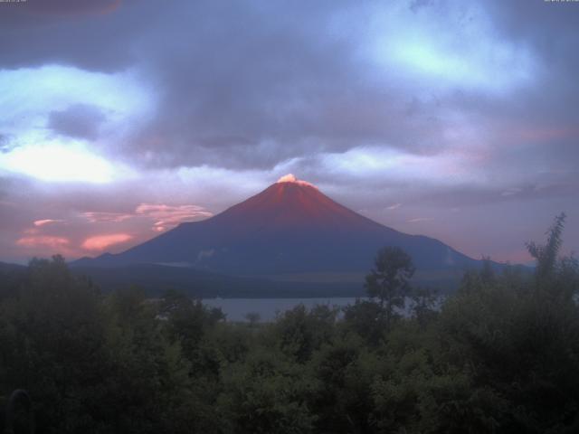 山中湖からの富士山