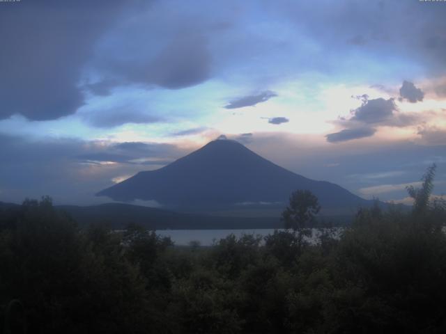 山中湖からの富士山