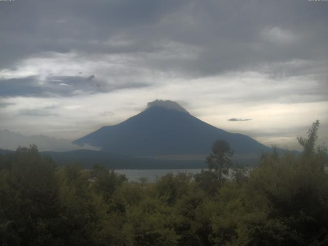 山中湖からの富士山