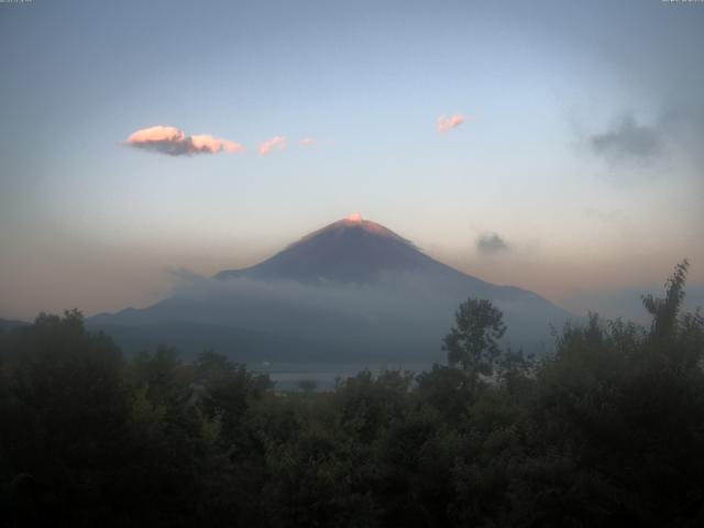 山中湖からの富士山