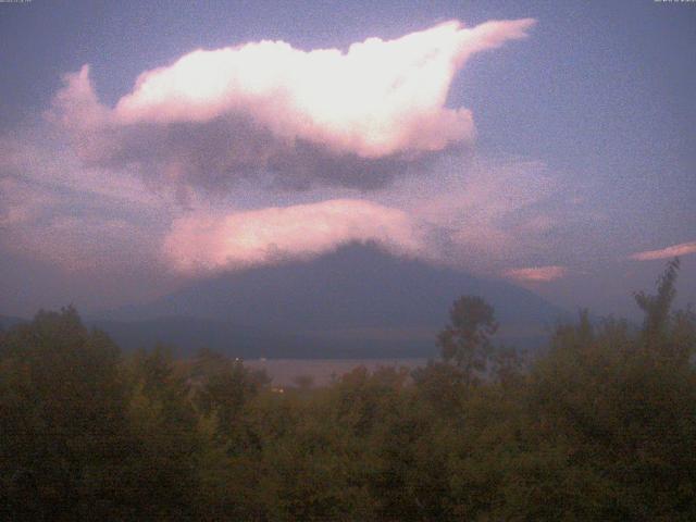 山中湖からの富士山
