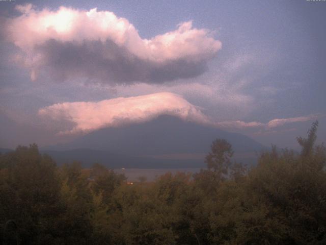 山中湖からの富士山