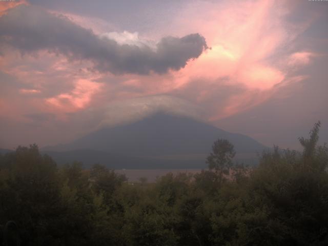 山中湖からの富士山