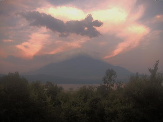 山中湖からの富士山