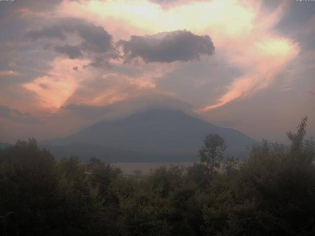 山中湖からの富士山