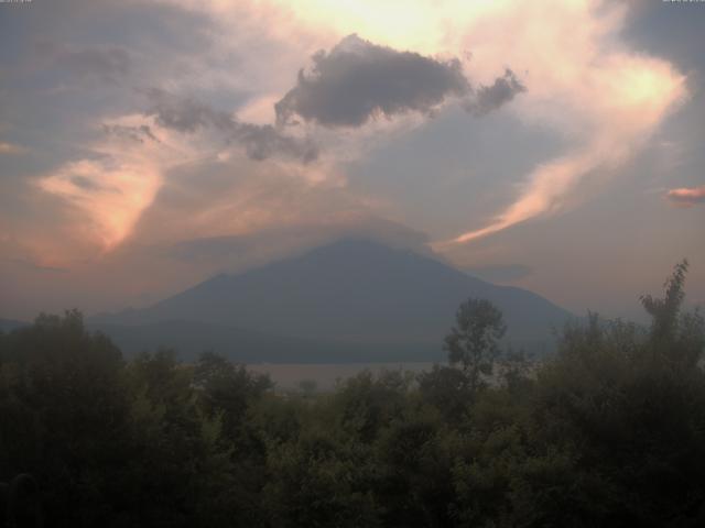 山中湖からの富士山