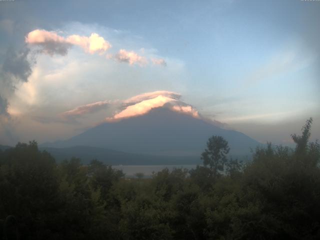 山中湖からの富士山