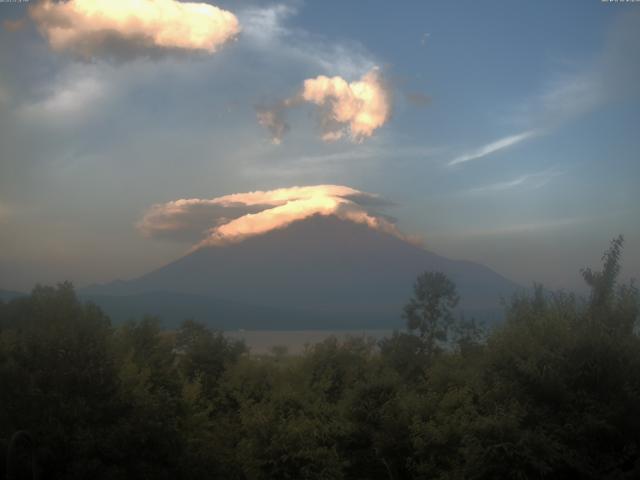 山中湖からの富士山