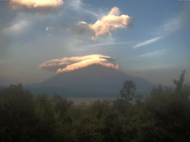 山中湖からの富士山