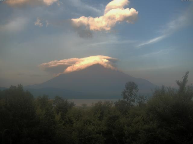 山中湖からの富士山