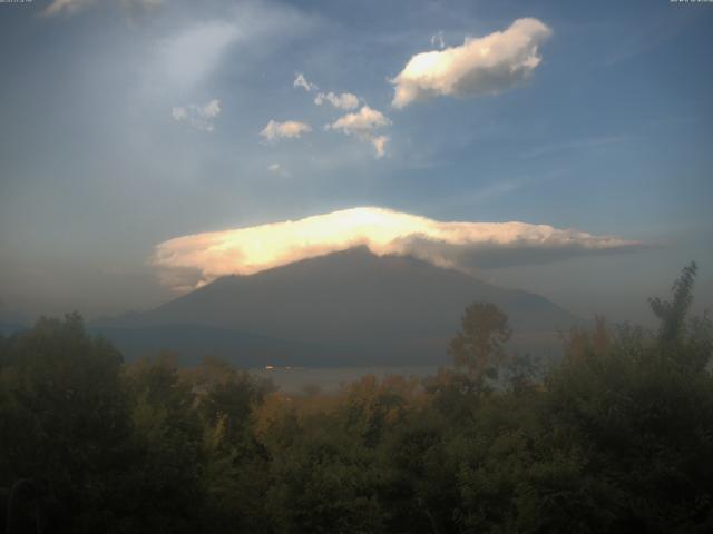 山中湖からの富士山