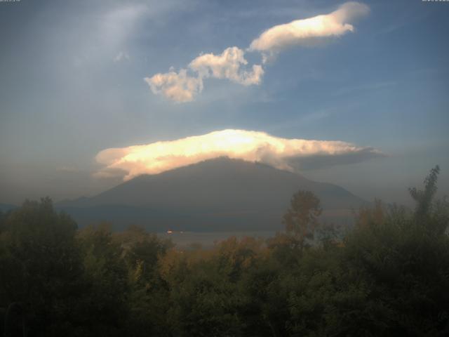 山中湖からの富士山