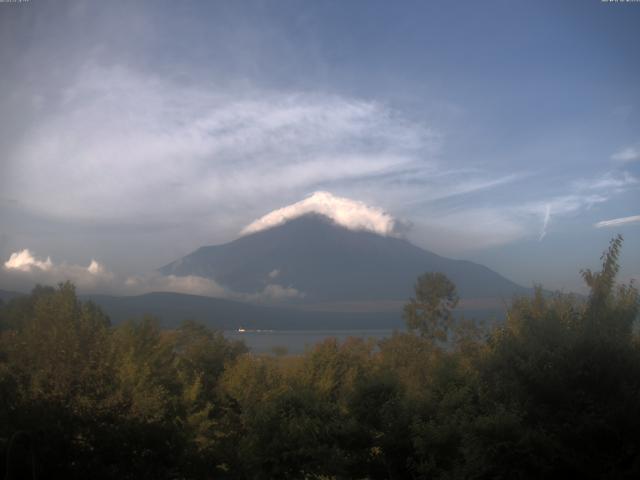 山中湖からの富士山