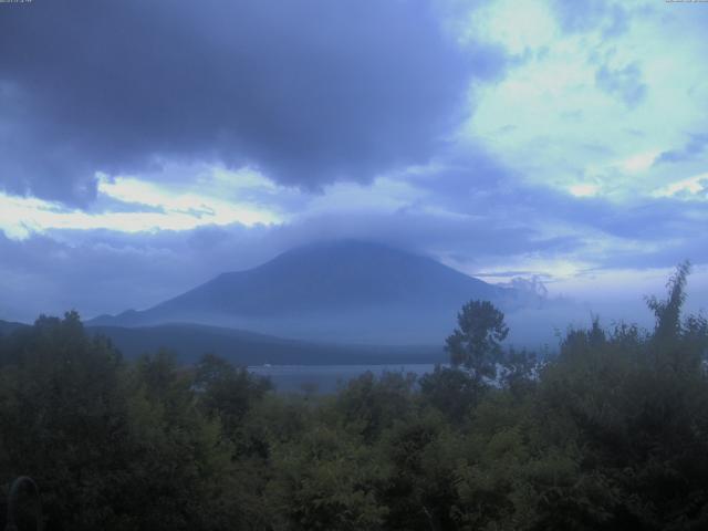 山中湖からの富士山