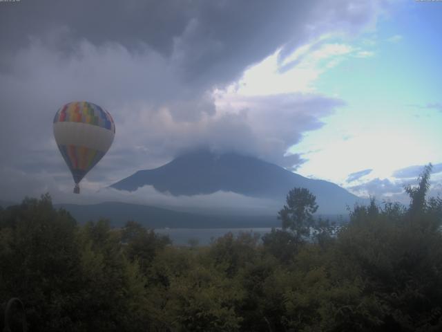 山中湖からの富士山
