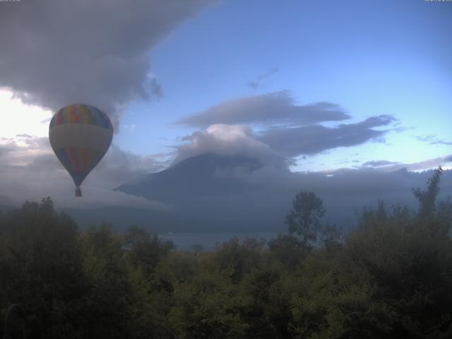 山中湖からの富士山