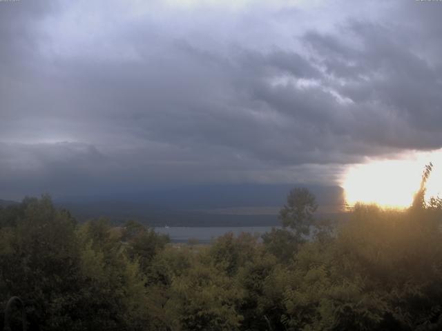 山中湖からの富士山