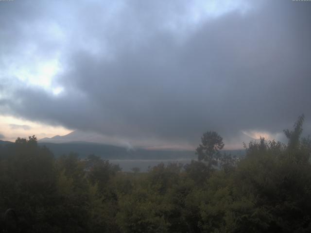 山中湖からの富士山