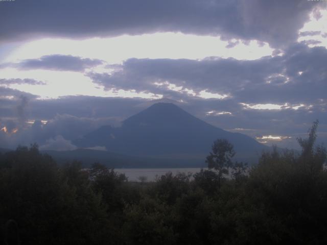 山中湖からの富士山