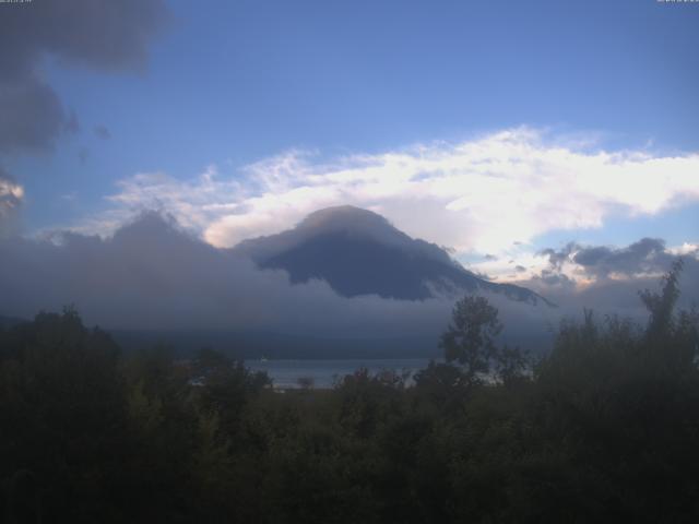 山中湖からの富士山