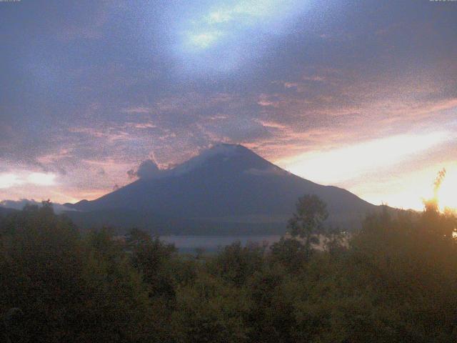 山中湖からの富士山