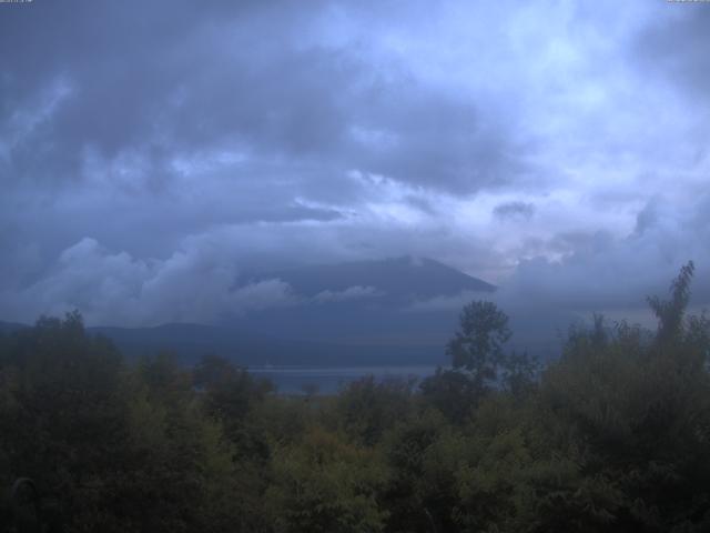 山中湖からの富士山
