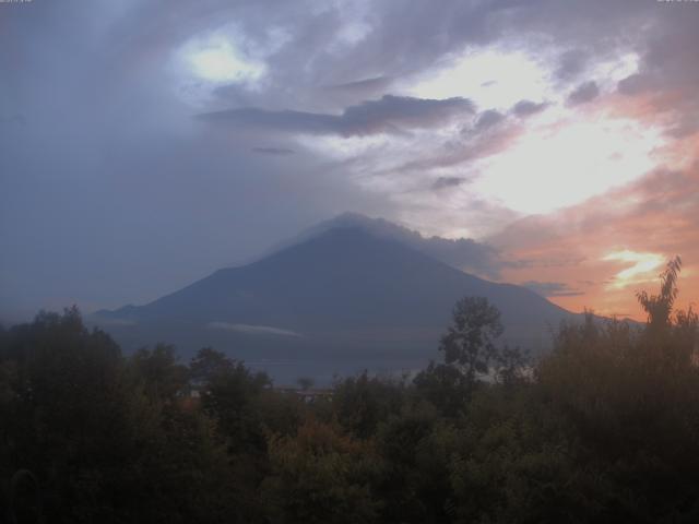 山中湖からの富士山