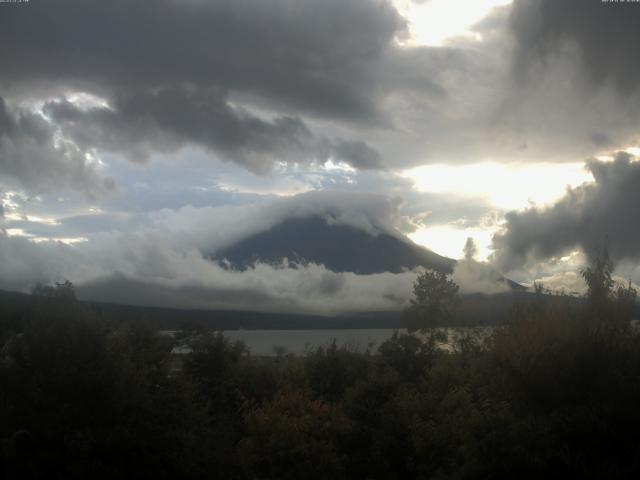 山中湖からの富士山