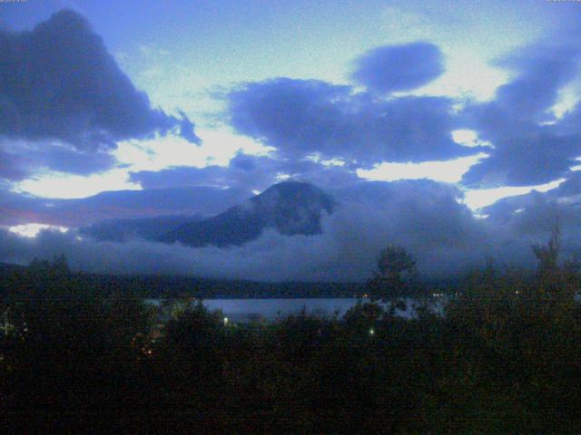 山中湖からの富士山