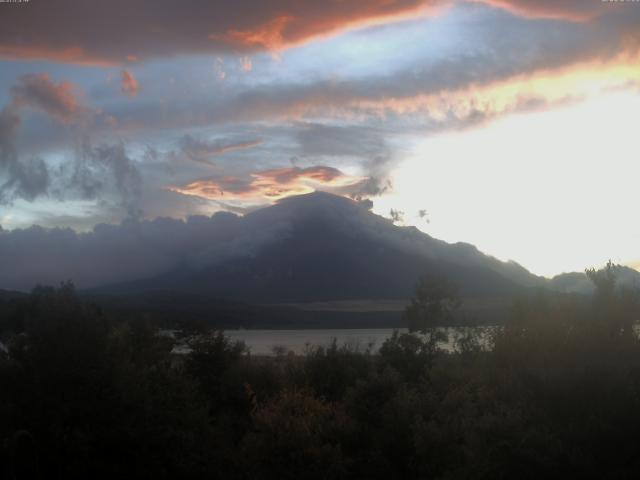 山中湖からの富士山