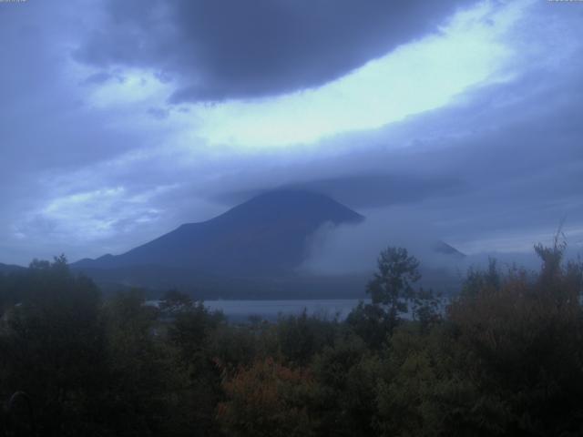 山中湖からの富士山