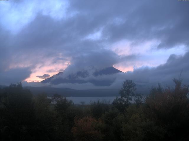 山中湖からの富士山