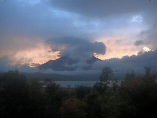 山中湖からの富士山