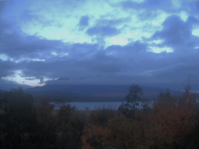 山中湖からの富士山