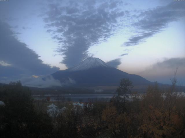 山中湖からの富士山