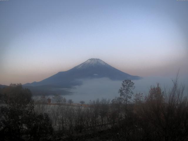 山中湖からの富士山