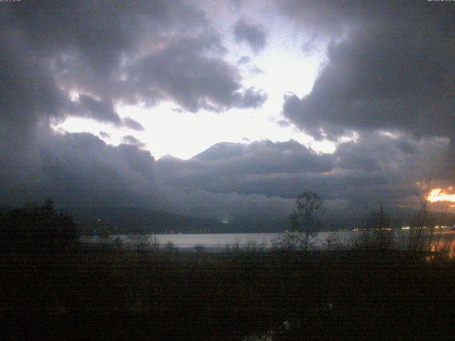 山中湖からの富士山