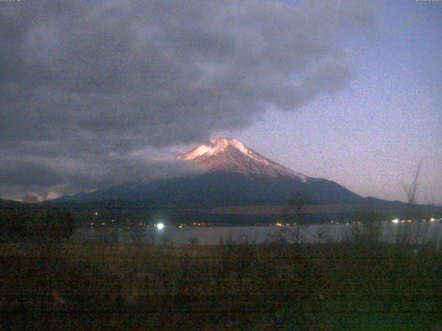 山中湖からの富士山