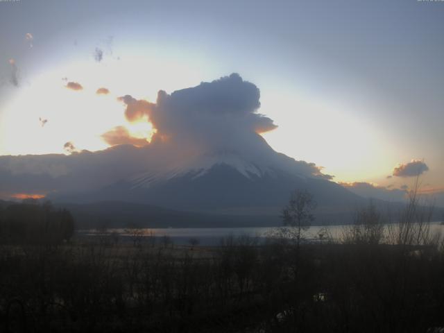山中湖からの富士山