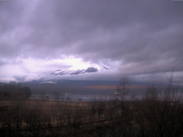 山中湖からの富士山