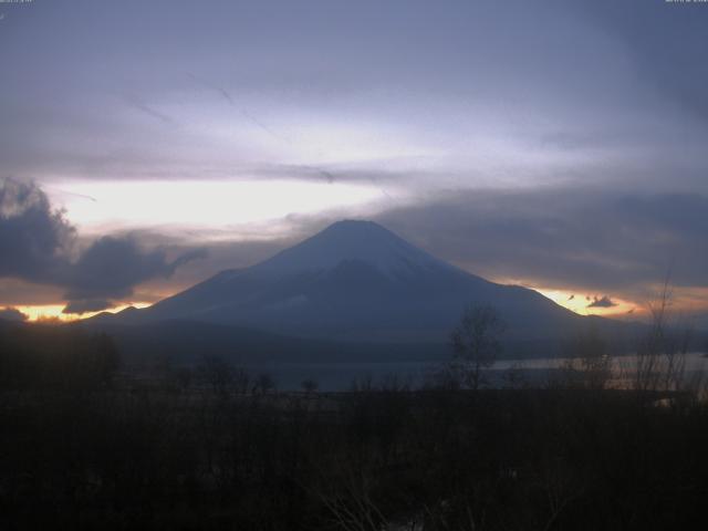 山中湖からの富士山
