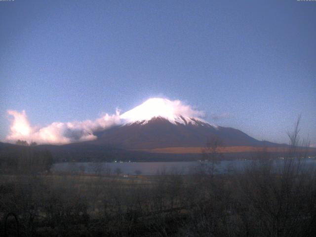 山中湖からの富士山