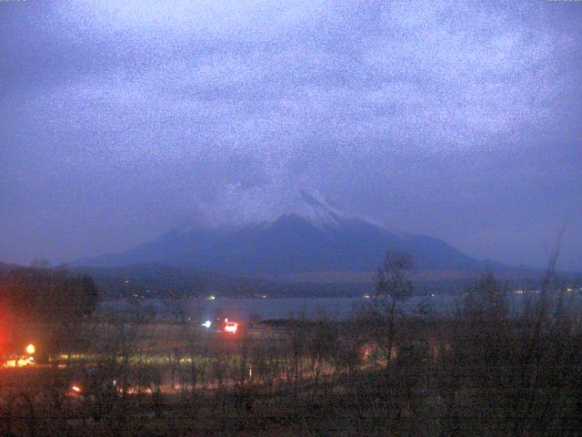 山中湖からの富士山