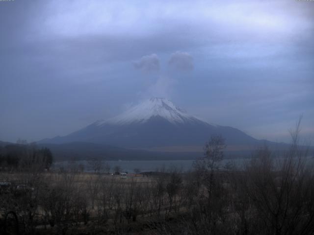山中湖からの富士山