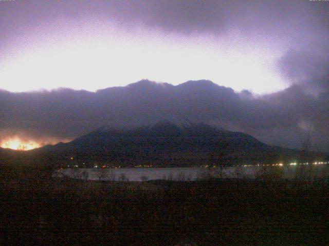 山中湖からの富士山