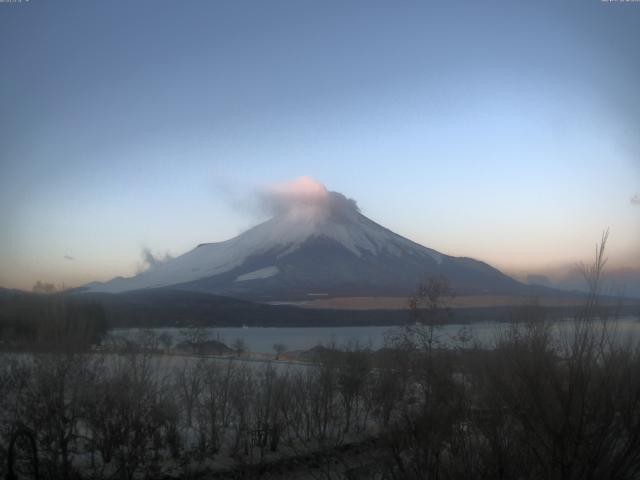 山中湖からの富士山
